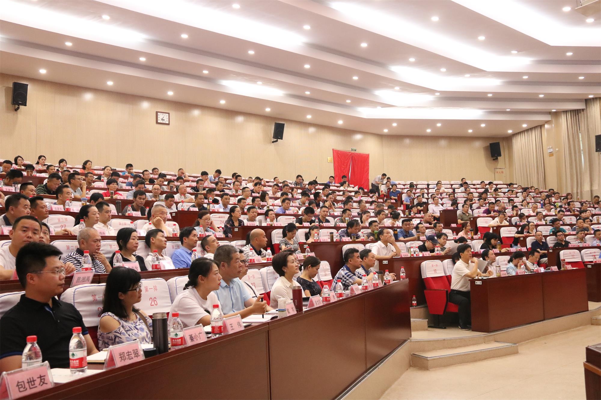 5d1861962efa3.jpg